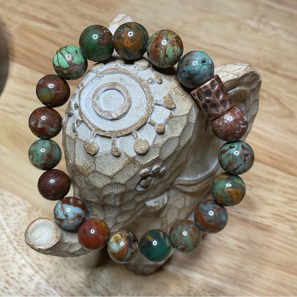 African Green Opal (10mm) with Copper Accent - Picture 4 of 6